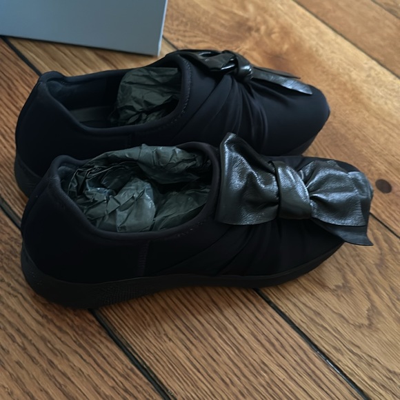 100% Authentic Prada Milano women’s shoes NWT - New - Picture 2 of 10